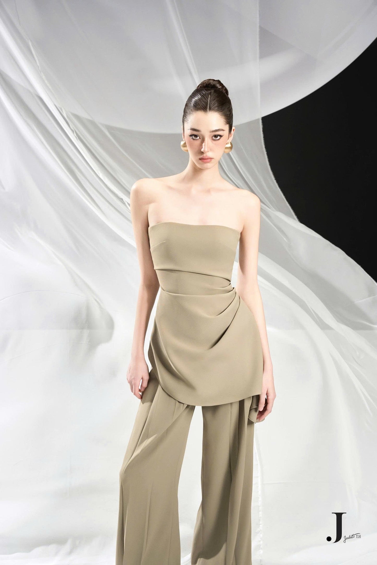 Moss Off-shoulder Top x Vie Moss Pants